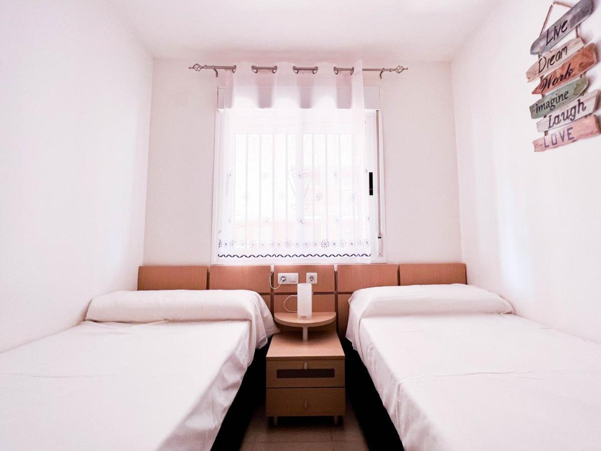 Renovated Apartment On The First Line 오로페사델마르 외부 사진