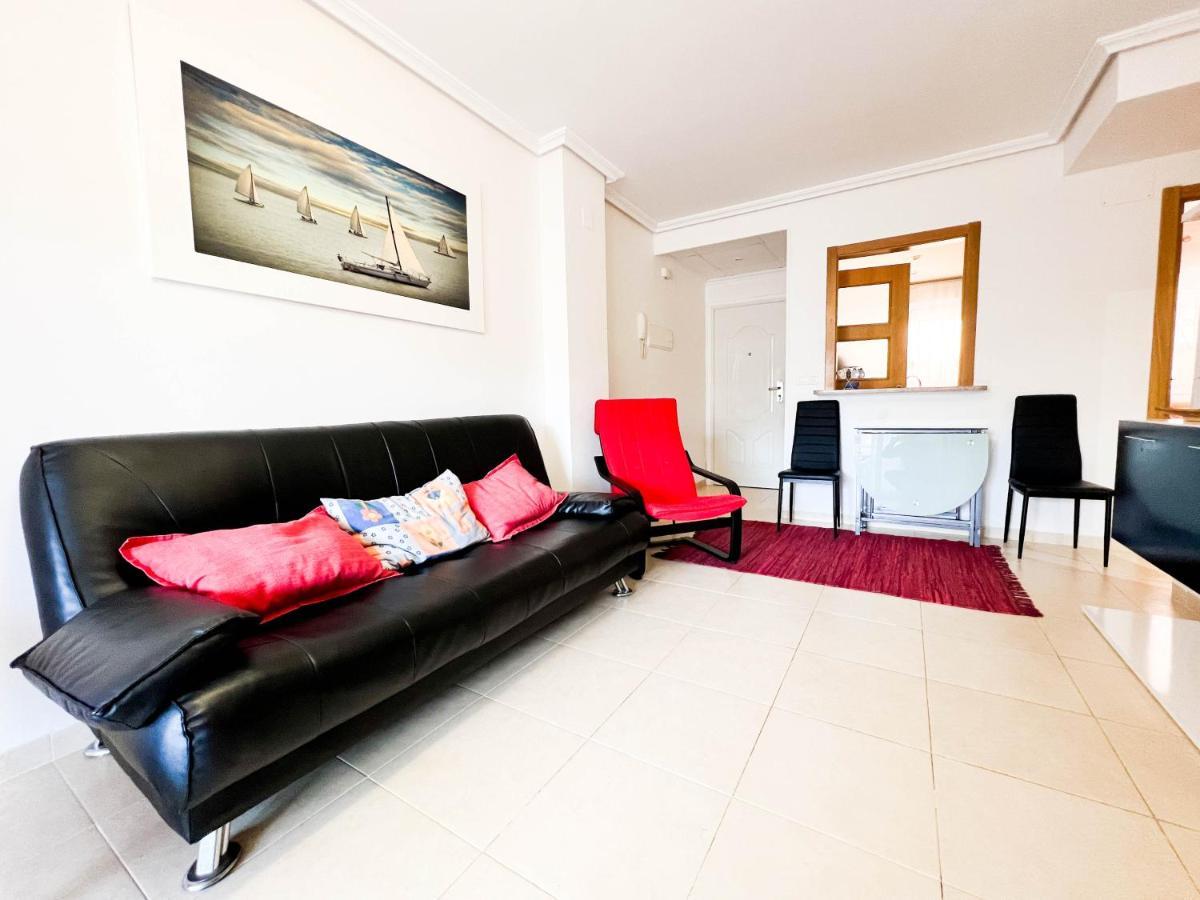 Renovated Apartment On The First Line 오로페사델마르 외부 사진