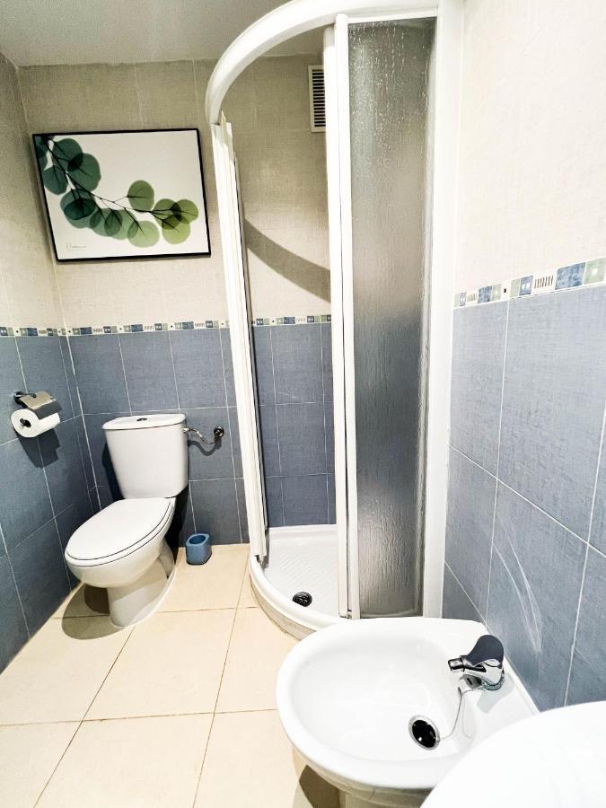 Renovated Apartment On The First Line 오로페사델마르 외부 사진